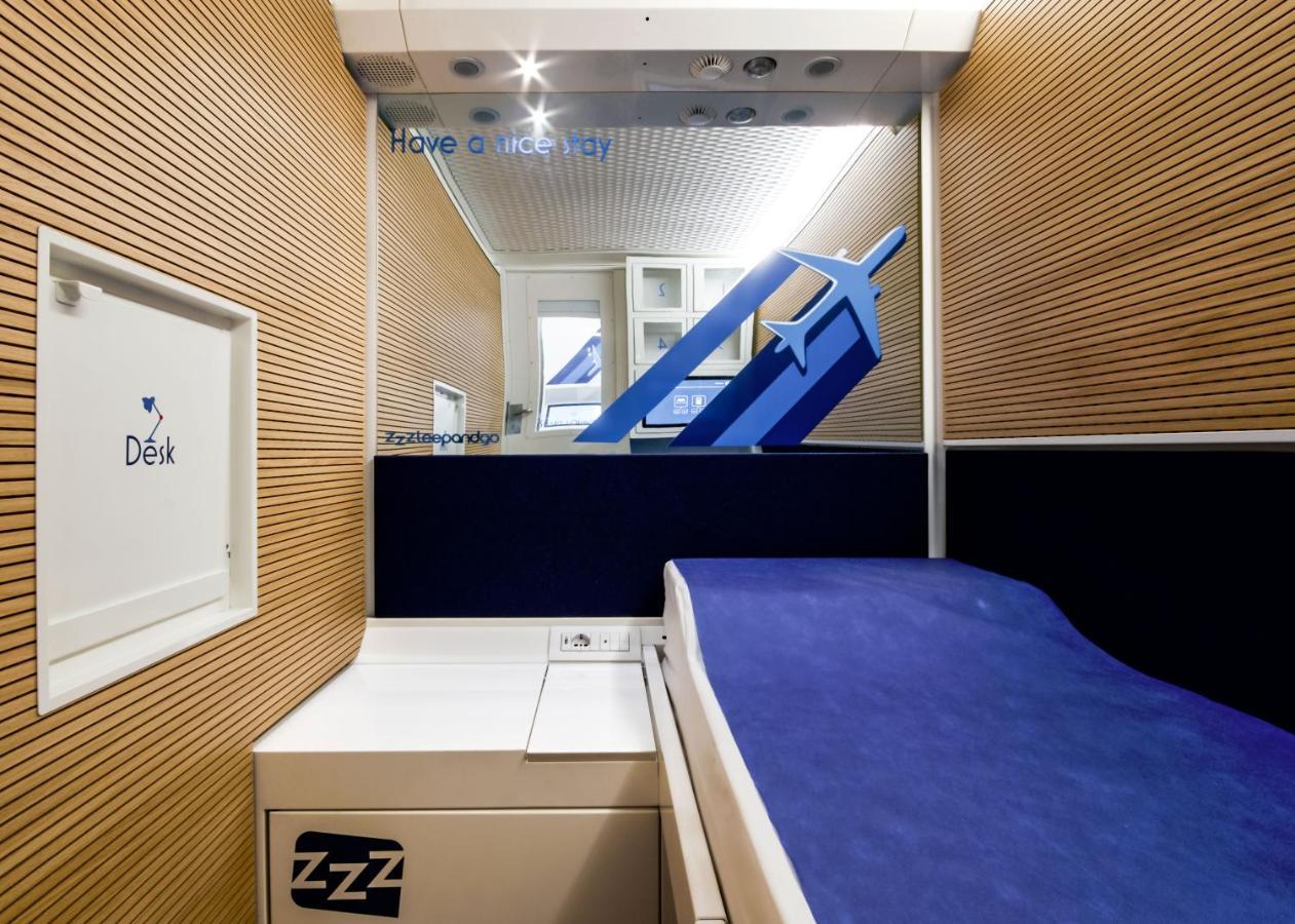Resting Pods - Zzzleepandgotrn Torino Airport Hotell Caselle Torinese Exteriör bild
